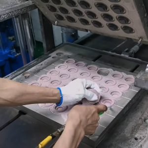 silicone compression molding manufacturer