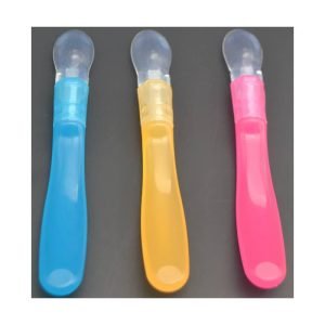 Plastic-Injection-Molding-of-Food-Grade-Silicone-Spoon-for-Baby-Kids