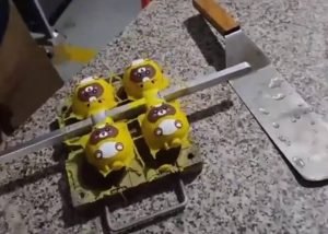 Multi-Color-Silicone-Bear-Toy-Molding-manufacturing